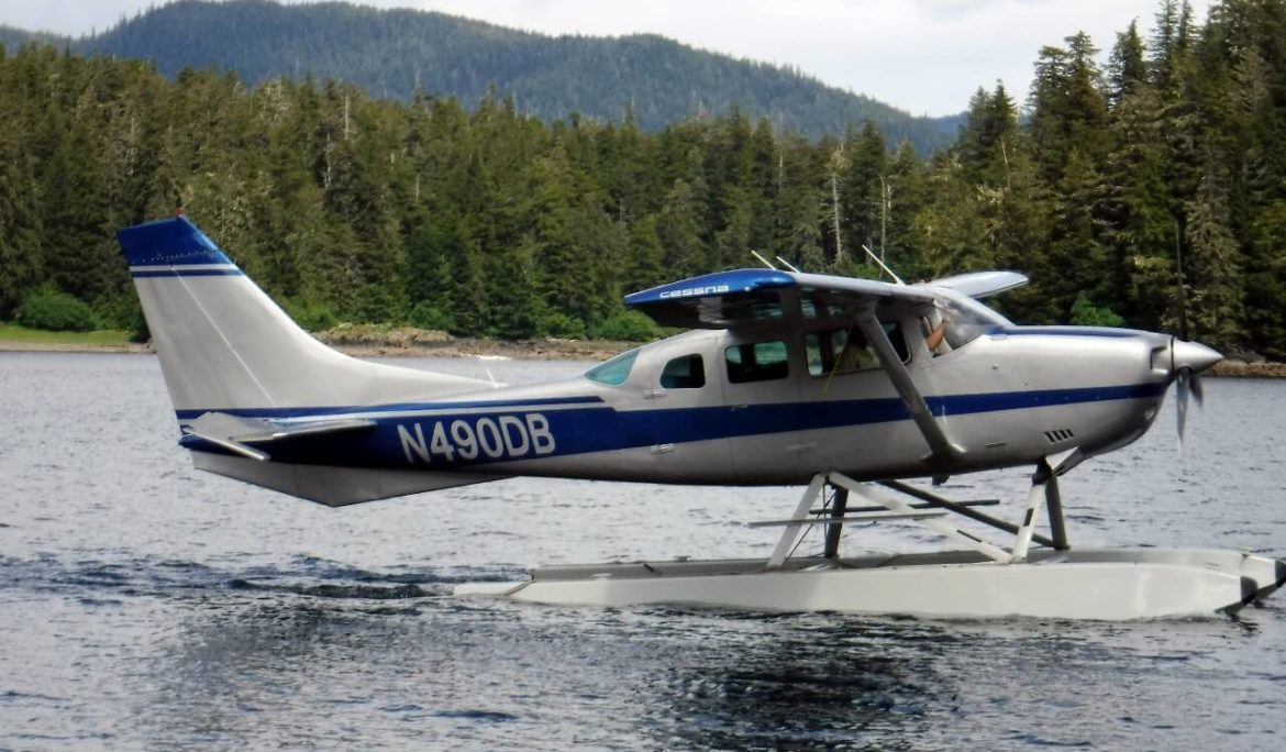 Cessna 206 Sea Plane Paint and Restoration